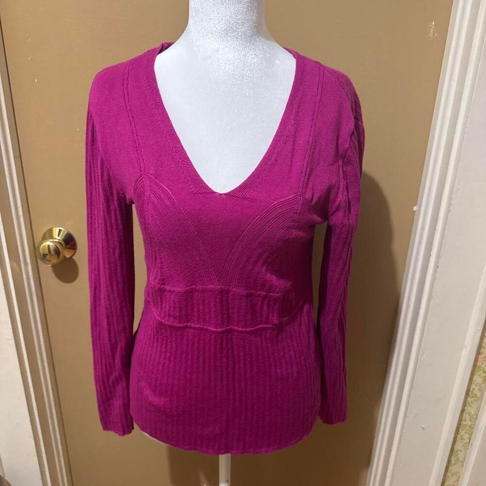 Fuchsia long sleeve v neck sweater